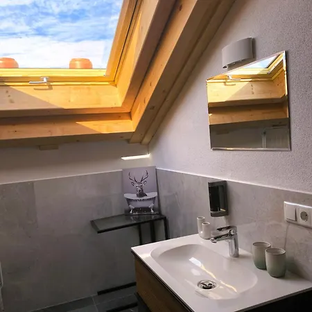 Leni - Modernes Mit Bergblick - Zentral Gelegen Apartment Mittenwald